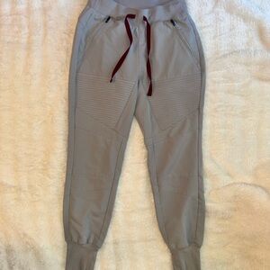 Figs Joggers with Burgundy Accents